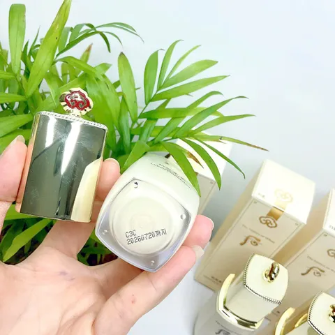 Kem Nền Whoo Velvet Liquid Foundation 40ml - Che Phủ Khuyết Điểm, Chống Oxy Hóa, SPF30/PA++ - Lớp Trang Điểm Mịn Màng, Tự Nhiên