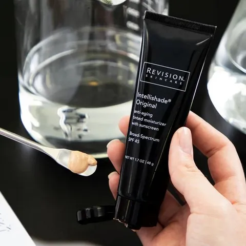 Kem Chống Nắng Dưỡng Ẩm Revision Intellishade Original SPF 45 - Giảm Nếp Nhăn và Bảo Vệ Da Hàng Ngày 48g