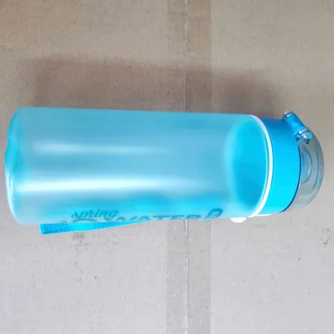 Bình nước nhựa Duy Tân 500ml Spring nhiều màu sắc - Bình cầm tay đa năng cho thể thao và dã ngoại, chất lượng cao Việt Nam