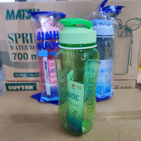 Bình nước nhựa Duy Tân Matsu 700ml - Bình cầm tay chạy bộ nhiều màu sắc, chất lượng cao, sản phẩm chính hãng Việt Nam