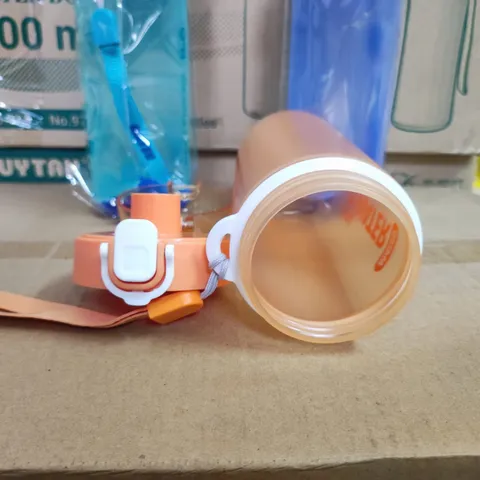 Bình Nước Nhựa Duy Tân Matsu 700ml - Bình Cầm Tay Cho Chạy Bộ, Dã Ngoại, Nhiều Màu Sắc Tươi Sáng, Chính Hãng Việt Nam