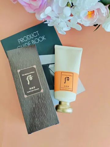 Sữa Rửa Mặt Dưỡng Ẩm Whoo Vàng 180ml - Foam Cleanser Độ Ẩm Cao Giúp Sáng Da, Ngăn Mụn và Làm Sạch Sâu Lớp Trang Điểm