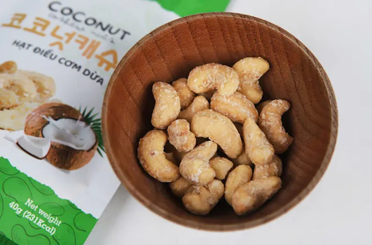 Hạt Điều Cơm Dừa Oh So Good - Snack Dinh Dưỡng Xuất Khẩu Béo Ngậy, Giàu Protein, Hương Vị Tuyệt Hảo - 5 Gói 40g