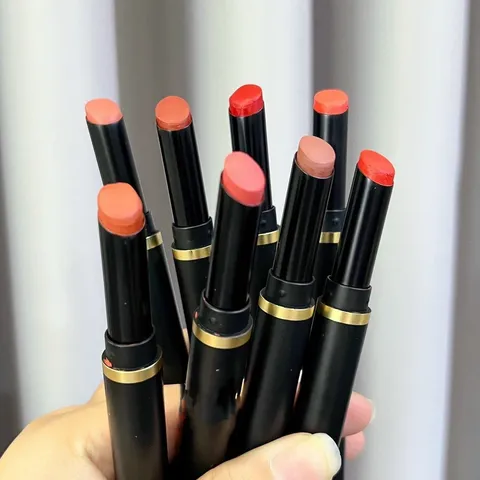 Son Thỏi MAC Powder Kiss Velvet Blur Slim - Dưỡng ẩm lâu 12 giờ, bền màu, 875 Đỏ Cam, 877 Đỏ Gạch, 889 Đỏ Ruby, Mỹ