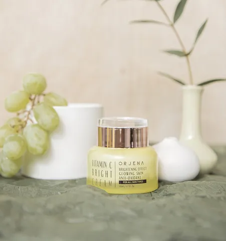 Kem Dưỡng Ẩm Orjena Vitamin C 50ML - Làm Sáng Da, Giảm Thâm, Chăm Sóc Da Tự Nhiên Hàn Quốc