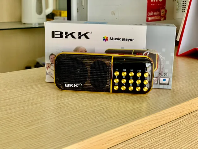 Loa Giảng Kinh Địa Tạng BKK 102 Tập - Thiết Bị Nghe Pháp Chất Lượng Cao với Thẻ Nhớ và Dây Sạc