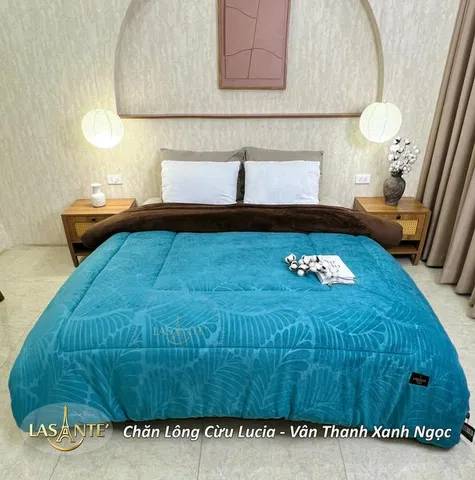 Chăn Lông Cừu Lucia Thanh Vân - Chăn Cừu Giá Tốt Lasante