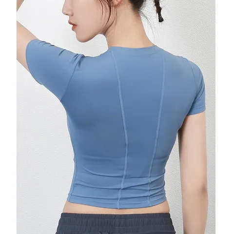 Áo Thun Croptop Nữ Tập Gym, Yoga, Zumba - Vải Polyester Cao Cấp Mịn, Form Body - Thời Trang Năng Động, Mặc Đi Chơi, Tặng Kèm Mút Độn Ngực