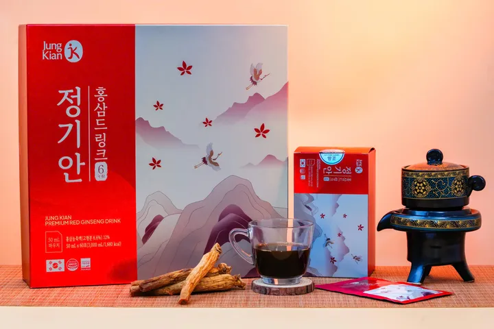 Nước Uống Hồng Sâm Jung Kian Premium - Giải Pháp Bổ Sung Sức Khỏe Từ Hồng Sâm 6 Năm Tuổi - 60 Gói X 50ml
