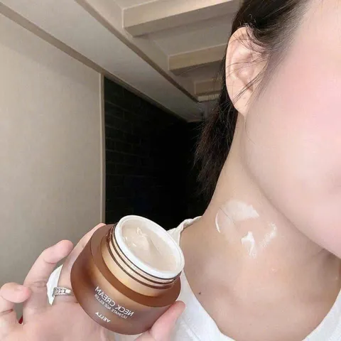 Kem dưỡng da vùng cổ Vella Neck Cream Hàn Quốc 50ml