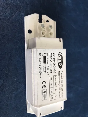 Đèn diệt côn trùng 30W Taiwan - Tăng phô bắt muỗi hiệu quả, bảo vệ không gian sống an toàn cho gia đình bạn.