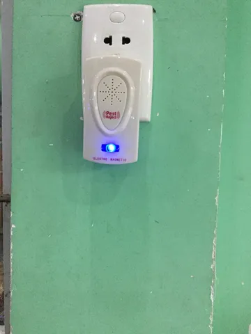 Máy đuổi chuột PEST REPELLER