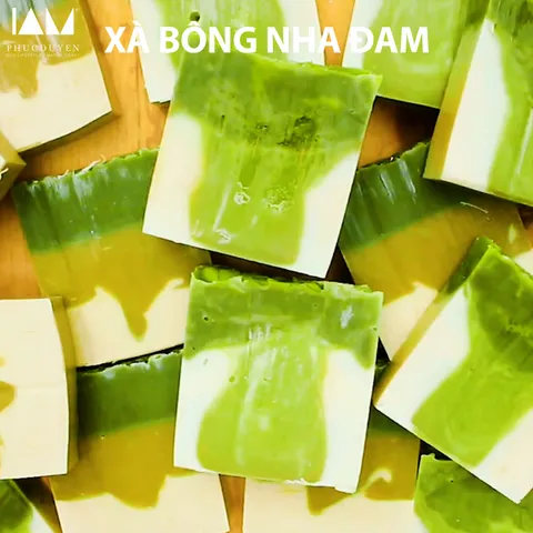 Xà Bông Hữu Cơ Lavender - Giảm Hôi Nách, Mụn Lưng, Mẩn Ngứa, Khử Khuẩn, Tẩy Tế Bào Chết 135g