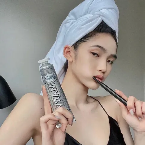 Kem Đánh Răng Marvis trắng 85ml hàng chuẩn