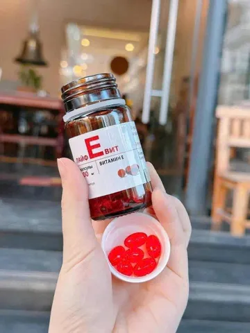 Vitamin E Đỏ Nga Hũ Thủy Tinh 30v - Hỗ Trợ Sức Khỏe Não Bộ, Bảo Vệ Mắt và Cải Thiện Da, Tóc Khỏe Mạnh