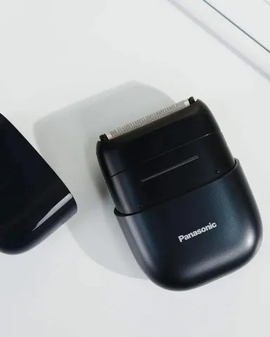 Máy Cạo Râu Mini Panasonic ES-CM20 Chính Hãng - Lưỡi Thép Nhập Khẩu Nhật Bản, Nhỏ Gọn Thoải Mái Khi Du Lịch
