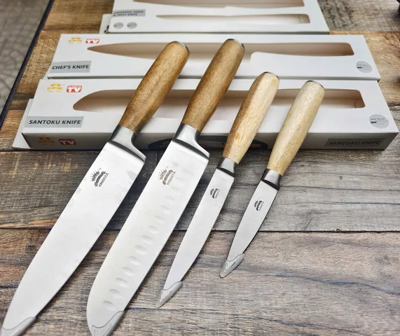 Bộ 4 Dao Cán Gỗ Kingsta Chính Hãng - Dao Chef, Dao Thái Santoku, Gọt Trái Cây - Bộ Dụng Cụ Gia Dụng Cao Cấp cho Nhà Bếp