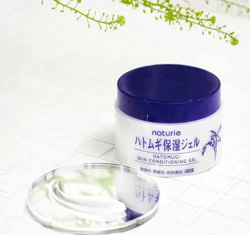 Kem dưỡng ẩm Naturie Hatomugi Nhật Bản 180gr - Gel dưỡng trắng sáng da, cấp ẩm sâu, sản phẩm chăm sóc da được yêu thích.