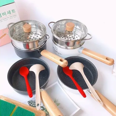 Bộ Nồi Chảo Hàn Quốc Fashion - Combo 4 Món Mạnh Mẽ Thích Hợp Nấu Ăn Cho Bé, Bao Gồm Quánh, Chảo, Xửng Hấp Inox 304