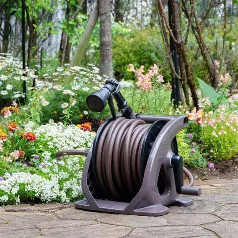 Bộ Cuộn Ống Tưới Cây 20m Takagi R220TBR - Chất Liệu Nhựa PP Chống UV, 4 Chế Độ Phun, Dễ Dàng Sử Dụng