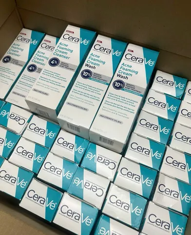 Sữa rửa mặt dành cho mụn CeraVe Acne Foaming Cream Cleanser 150ml.