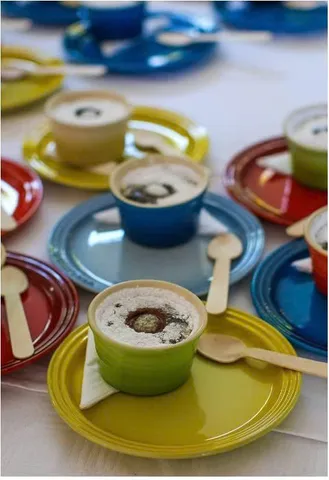 Bộ 6 bát mini Le Creuset cầu vồng 100ml - Tô chén chất lượng cao, an toàn cho máy rửa chén, quà tặng hoàn hảo