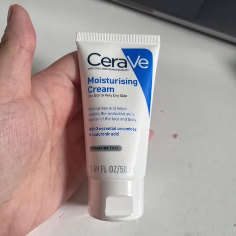 Kem Dưỡng Ẩm Cerave Moisturising Cream 50ml - Phục Hồi Da Khô, Giữ Ẩm 48 Giờ, Cho Mọi Loại Da
