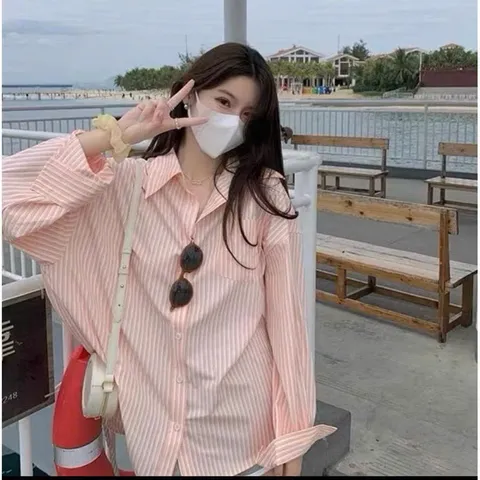Áo Sơ Mi Kẻ Sọc Tay Dài Thời Trang WGWE - Thiết Kế Rộng Rãi, Chất Liệu Kate Thô Mềm, Phong Cách Thoải Mái cho Mọi Kích Cỡ