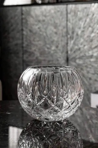 Lọ Hoa Cầu Tròn Pha Lê Bohemia Sheffield 20.5cm - Thiết Kế Tinh Tế, Chất Lượng Cao, Phù Hợp Nhiều Kiểu Cắm Hoa