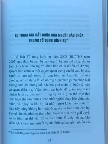 Suy Đoán Vô Tội & Lợi Thế Bên Bào Chữa - Sách Luật PGS.TS Nguyễn Thái Phúc | Xuất Bản Công An Nhân Dân, 368 Trang
