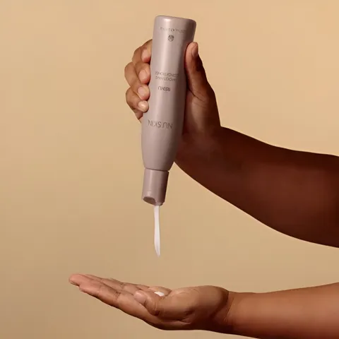 Dầu Gội Xả Nuskin Ngăn Gàu Giảm Gãy Rụng Tóc Bổ Sung Vitamin - Chăm Sóc Tóc Khỏe Mạnh 250ml