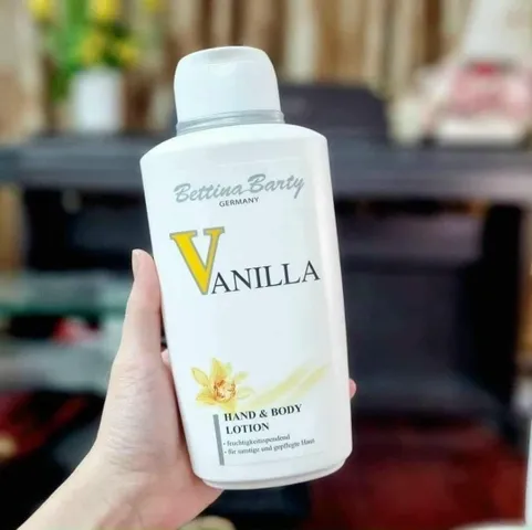 Sữa Dưỡng Thể Bettina Barty Vanilla Đức chai to 500ml