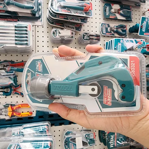 Dụng Cụ Cắt Ống Đồng TOTAL THT53321 - Nhanh Chóng, Chính Xác Cho Thợ Chuyên Nghiệp và DIY - Cắt Ống Đường Kính 3mm - 22mm