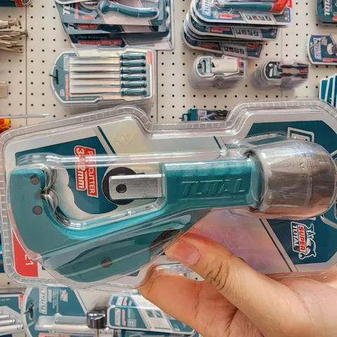 Dụng Cụ Cắt Ống Đồng TOTAL THT53321 - Nhanh Chóng, Chính Xác Cho Thợ Chuyên Nghiệp và DIY - Cắt Ống Đường Kính 3mm - 22mm