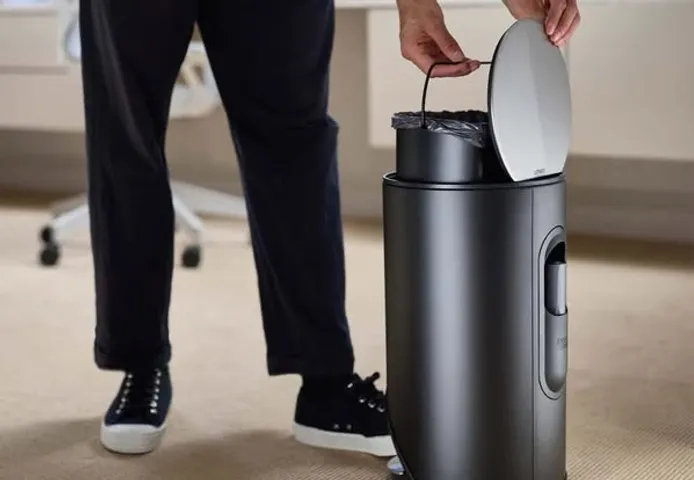 Thùng Rác Đạp Chân Joseph Joseph Arc™ 10L - Thiết Kế Hiện Đại, Tiện Lợi, Màu Đen Mờ, Giải Pháp Gọn Gàng Cho Gia Đình