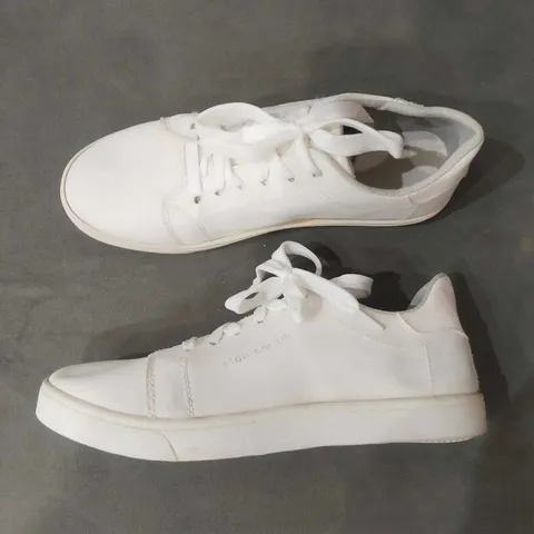 Giày VẢI Thể Thao Nam G10 TRẮNG - Sneakers Thời Trang Học Đường, Có Lỗi Nhỏ, Giảm Giá Đặc Biệt, Số Lượng Hạn Chế