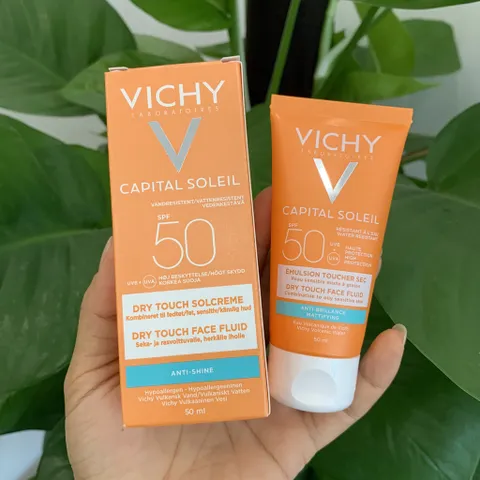 Kem Chống Nắng Vichy Capital SPF50+ 50ml Da Hỗn Hợp , Da Dầu - Mẫu Mới