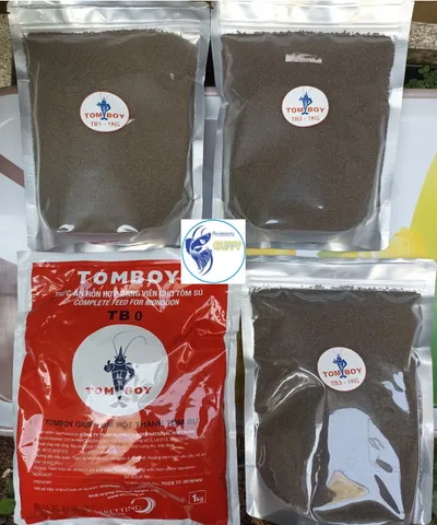 Cám Tomboy Cho Cá Cảnh 1kg - Thức Ăn Chất Lượng Cao Cho Cá Vàng, Cá Koi, Cá Guppy, Tôm Cảnh - Dinh Dưỡng Tối Ưu, Giúp Tăng Trưởng Khỏe Mạnh