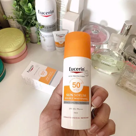 Kem Chống Nắng Eucerin Sun Serum SPF 50+ 50ml - Giúp Sáng Da, Bảo Vệ Tia UV, Giảm Thâm Nám, Phù Hợp Mọi Loại Da