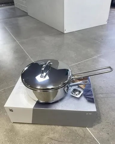 Chảo WMF Mini Có Nắp 16cm - Thép Không Gỉ Chịu Nhiệt, Sử Dụng Được Cho Mọi Loại Bếp, Dung Tích 1.2L