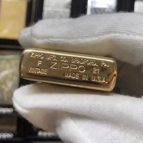 Bật Lửa Zippo 240 Vintage Brushed Brass - Thiết Kế Duy Nhất, Đồng Vàng Chặt Góc, Quà Tặng Độc Đáo Made in USA