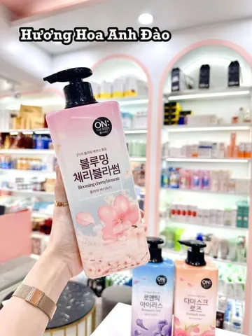 Sữa Tắm Nước Hoa On The Body Hàn Quốc 900ml - Sạch Da, Cung Cấp Độ Ẩm Và Hương Thơm Quyến Rũ - Phù Hợp Mọi Loại Da