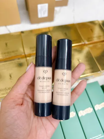 Kem Nền Dạng Lỏng Clé 9ml SPF20 – Trang Điểm Dưỡng Da Rạng Rỡ, Thích Hợp Cho Da Dầu, Khuyết Điểm Ít, Màu 010 Trung Bình Sáng