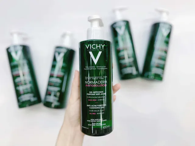 Gel Rửa Mặt Vichy Normaderm Phytosolution 400ml - Sữa Rửa Mặt Chống Mụn Cho Da Nhờn, Nhạy Cảm, Làm Sạch Sâu, Giảm Mụn Sưng Viêm