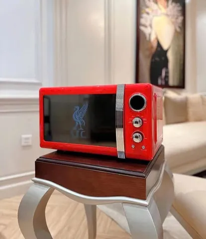 Lò Vi Sóng Kỹ Thuật Số Retro 20L SWAN - Tiện Lợi, 5 Mức Công Suất, Hẹn Giờ 60 Phút, Thiết Kế Cổ Điển, Nấu Nhanh Thực Phẩm