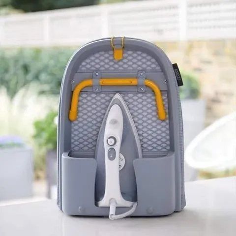 Cầu là chân thấp gấp gọn Joseph Joseph 50009