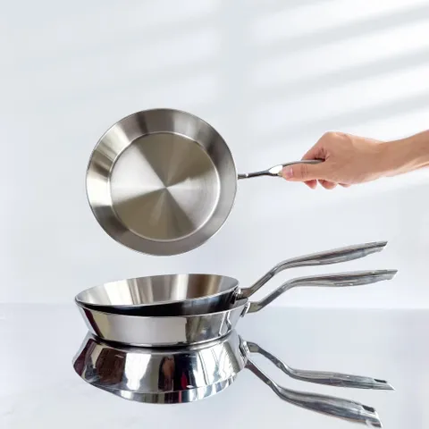 Chảo Inox316 Cạn Lòng 26cm Haatz CIC6830 - 3 Lớp Liền Đáy - Sử Dụng Mọi Loại Bếp, Bảo Hành Chính Hãng 5 Năm