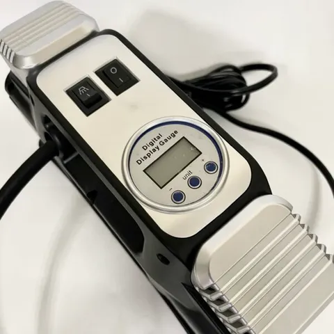 Máy bơm lốp ô tô Lifepro L609-AT