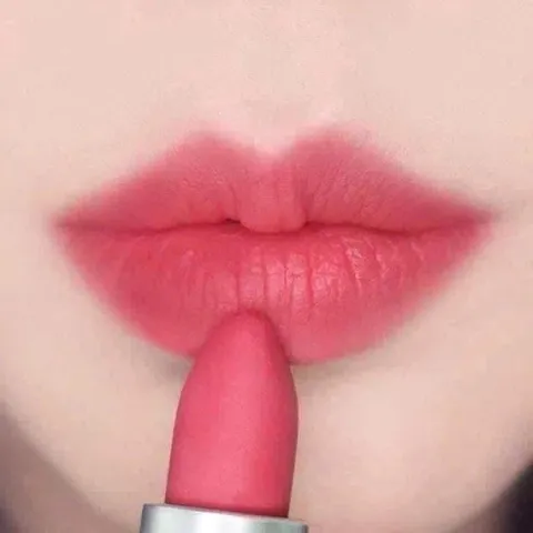 Son MAC 307 Fall In Love - Son Môi Hồng Dâu Cao Cấp, Chất Son Mềm Mịn, Độ Bền Màu Cao, Phù Hợp Mọi Kiểu Trang Điểm