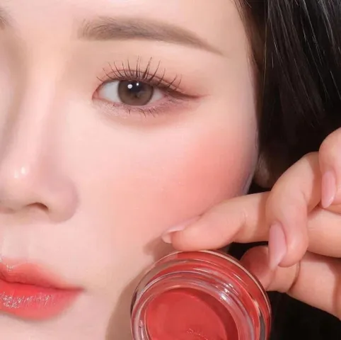 Son Dưỡng môi / má hồng CHANEL No.1 6.5g - 4 Wake-Up Pink